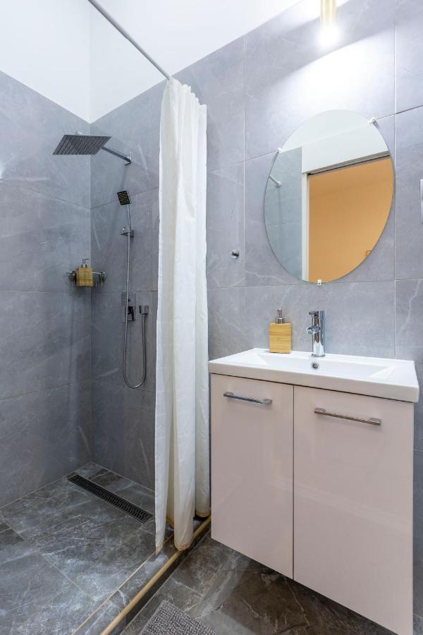 Exclusive Central Apartment Next To The Fashion Street Budapest Bagian luar foto