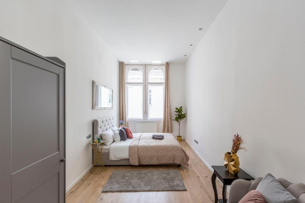Exclusive Central Apartment Next To The Fashion Street Budapest Bagian luar foto